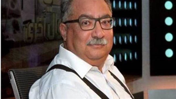 إبراهيم عيسى يطالب