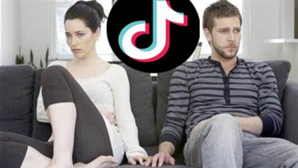 زوجة تخلع زوجها بسبب