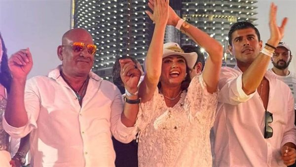 النجوم في حفل عمرو