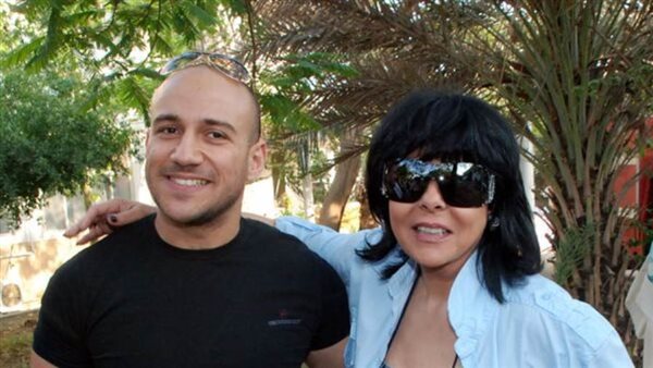 أحمد مكي - إسعاد