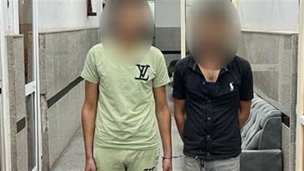 المتهمين عقب ضبطهم