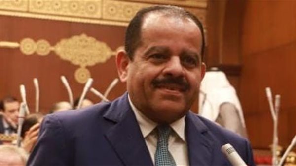  النائب طارق عبد