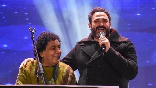 محمد منير وأكرم حسني