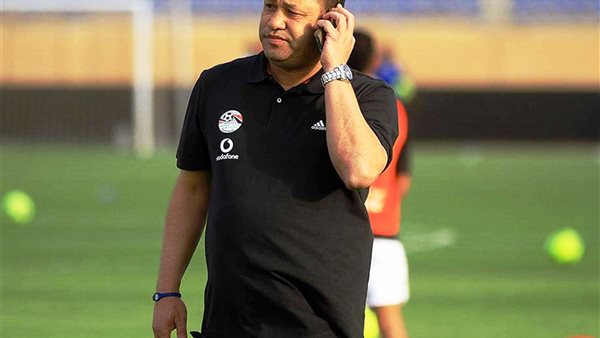 ضياء السيد مدرب منتخب