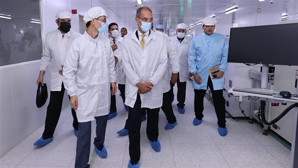 عمرو طلعت وزير الاتصالات