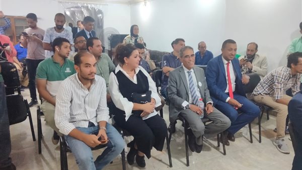 جانب من عملية الفرز