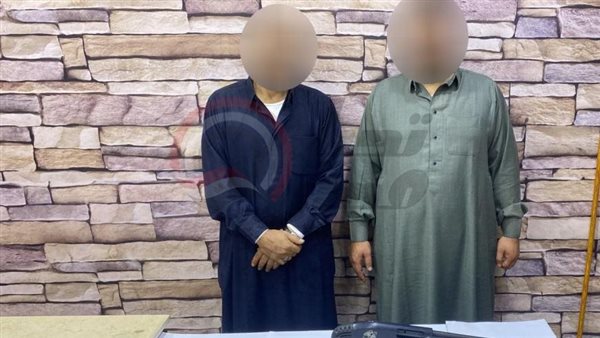 المتهمين عقب ضبطهم