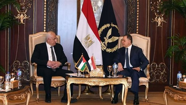 وزير الداخلية ونظيره