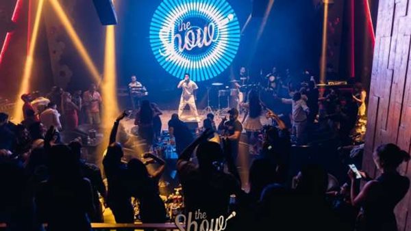 عنبة في حفل دبي