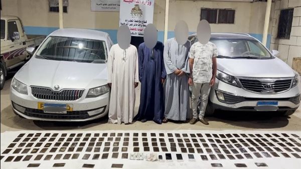 المتهمين عقب ضبطهم