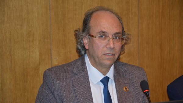 دكتور علاء خليل