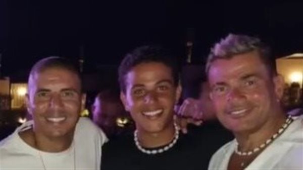 عمرو دياب ونجله عبد