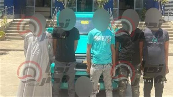 المتهمين عقب ضبطهم