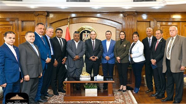 زيارة صناعة البرلمان