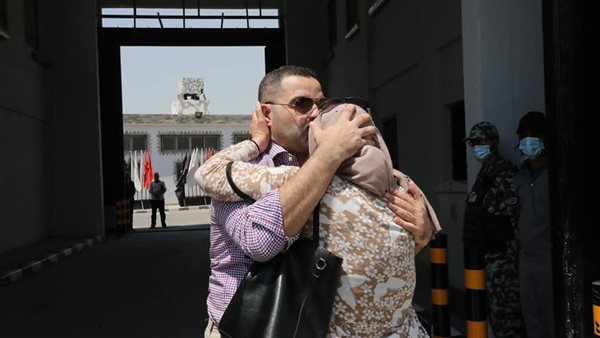 صور المفرج عنهم بعفو