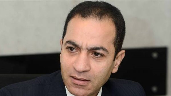 الدكتور هاشم إبراهيم