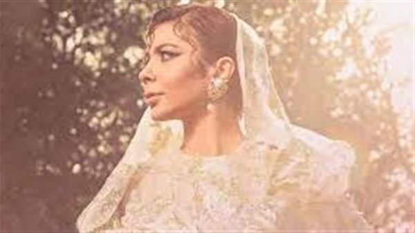 أغنية شايفة فيك أصالة