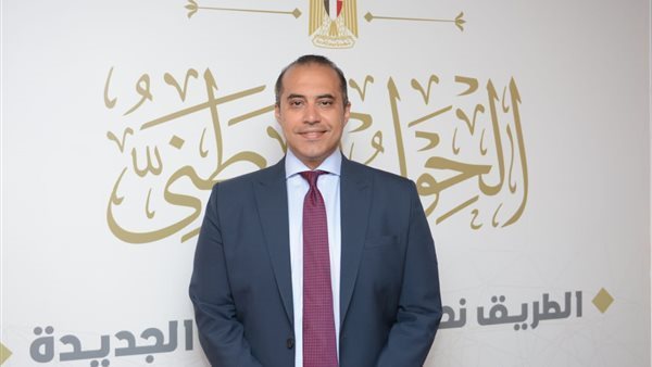 الحوار الوطنى والمستشار