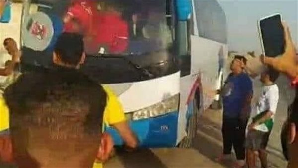 التعدي على حافلة