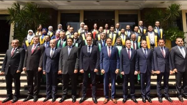 أولى دفعات الدبلوم