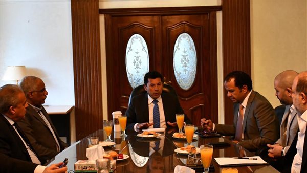 وزيرالشباب الرياضة