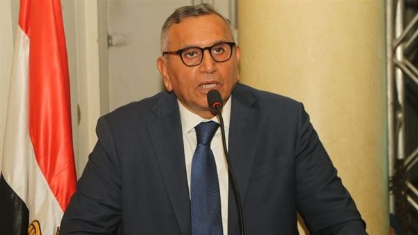 الدكتور عبدالسند