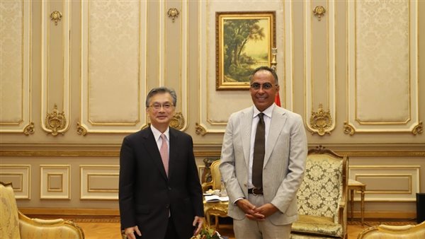 الدكتور هاني سري