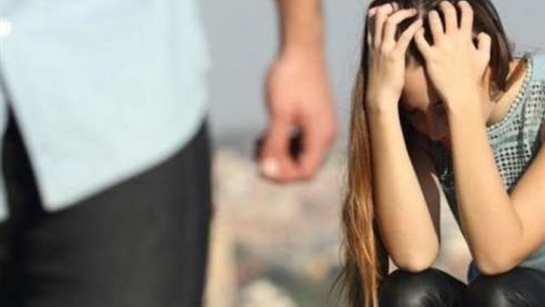 سيدة لمحكمة الاسرة