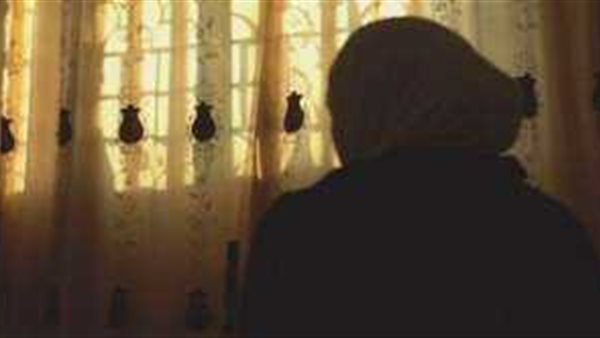 ربة منزل لمحكمة الاسرة