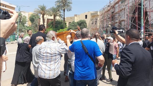 جثمان المخرج علي