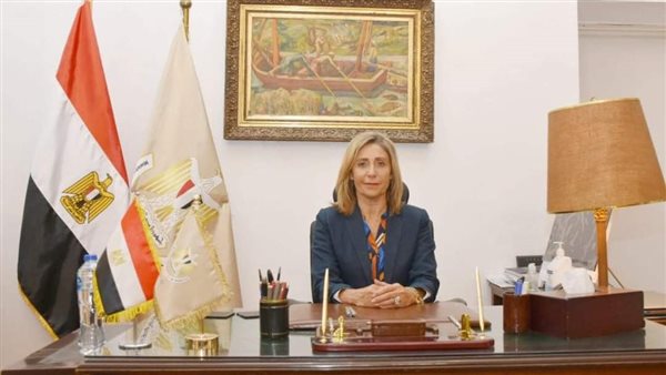 نيفين الكيلاني وزير