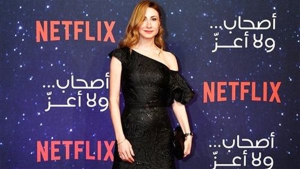 بطلة فيلم أصحاب ولا