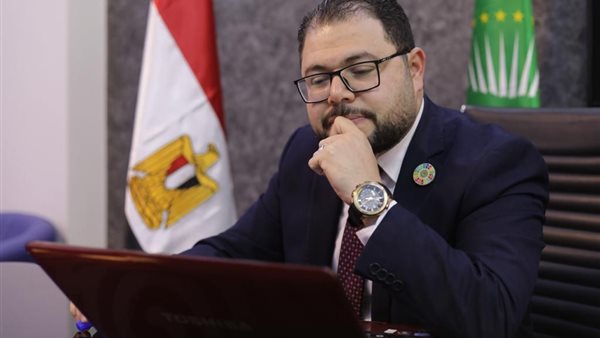 الدكتور أيمن الدهشان