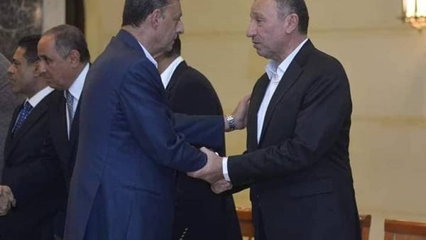 محمود طاهر يتقدم