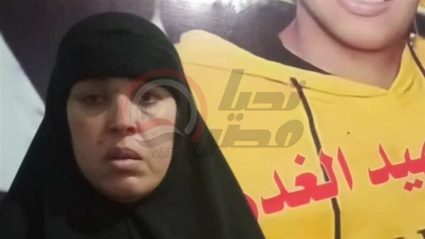 والدة شهيد الغدر