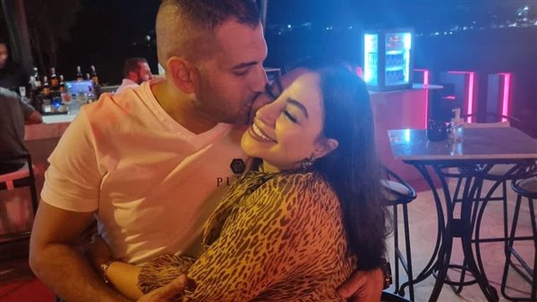 بوسي وزوجها