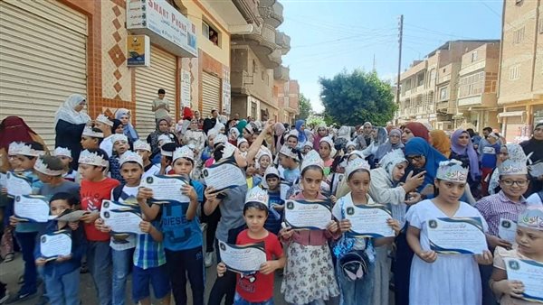 طلاب حفظة القرآن