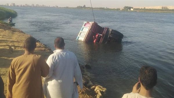 انتشال سيارة نقل