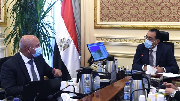 رئيس الوزراء ووزير