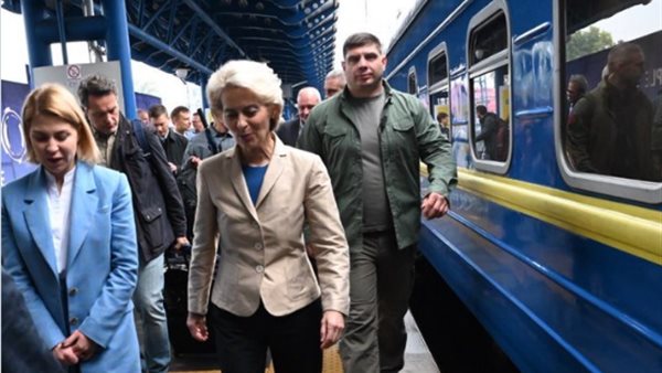 رئيسة المفوضية الأوروبية