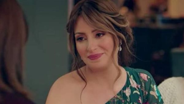 الفنانة نيرمين الفقى