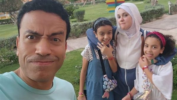 سامح حسين وعائلته