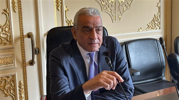 النائب محمد سعد عوض