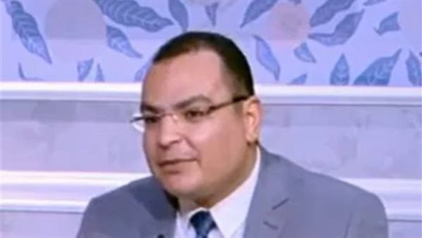 الدكتور مصطفي العكريشي