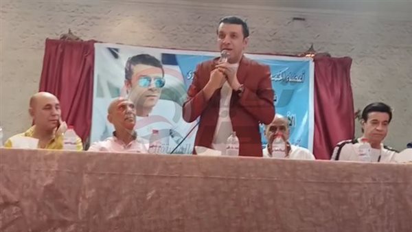 مصطفى كامل مع الموسيقيين