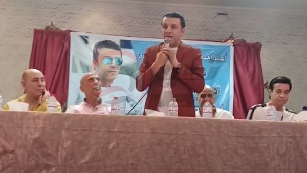 مصطفى كامل مع الموسيقيين