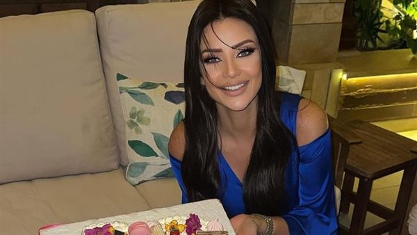 دينا الشربيني 