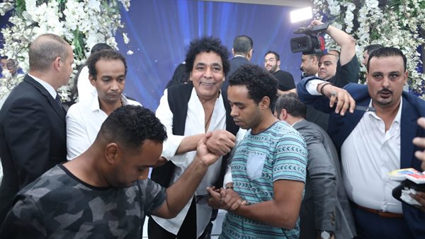 محمد منير في حفل