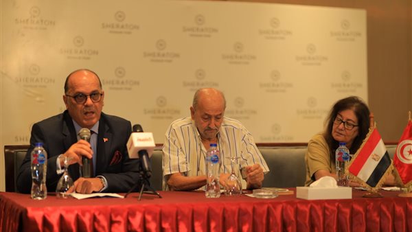 ندوة تكريم السينما