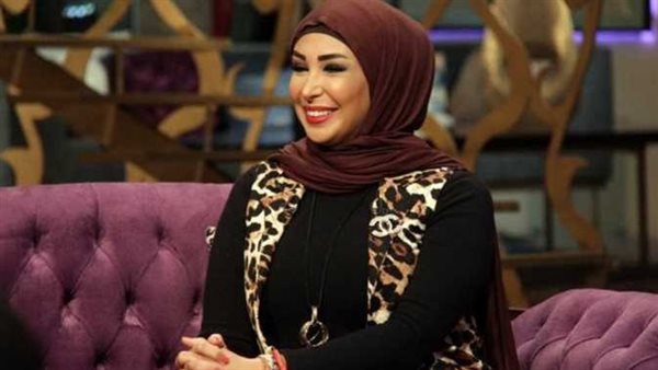 المطربة شاهيناز